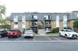 6B E Dundee Quarter Dr, Palatine, IL 60074 - Photo 1