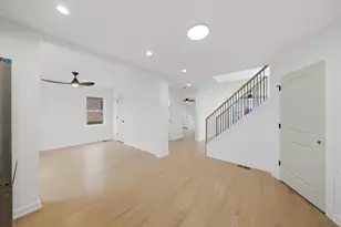10910 S Ave L, Chicago, IL 60617 - Photo 6