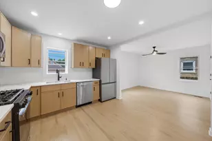 10910 S Ave L, Chicago, IL 60617 - Photo 10