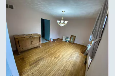 2018 Grandchester Place, Rockford, IL 61107 - Photo 4