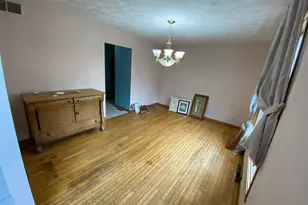 2018 Grandchester Pl, Rockford, IL 61107 - Photo 4