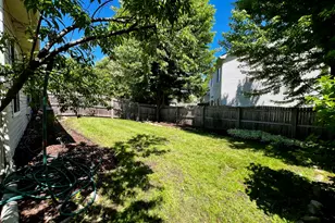 2760 Cedar Glade Dr, Naperville, IL 60564 - Photo 14