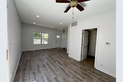 2760 Cedar Glade Drive, Naperville, IL 60564 - Photo 2