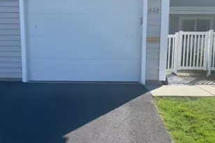 629 Breakers Point, Schaumburg, IL 60194 - Photo 1