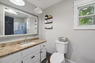 121 Davison St, Joliet, IL 60433 - Photo 12