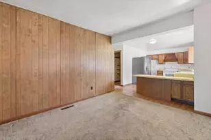 2504 Commonwealth Ave, Joliet, IL 60435 - Photo 6