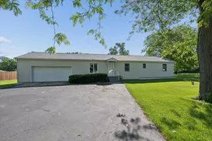 2504 Commonwealth Ave, Joliet, IL 60435 - Photo 2