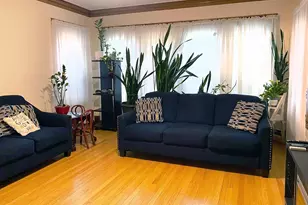 5354 W Byron St, Chicago, IL 60641 - Photo 2