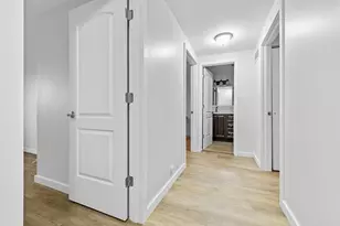 422 Gainsborough Ct, Bolingbrook, IL 60440 - Photo 12