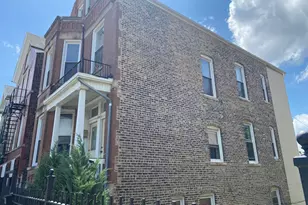 939 W 32nd St, Chicago, IL 60608 - Photo 2