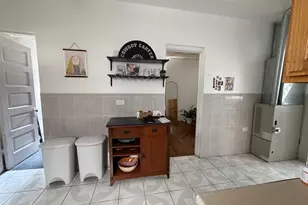 939 W 32nd St, Chicago, IL 60608 - Photo 8