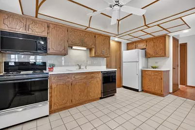 18158 Vermont Court, Orland Park, IL 60467 - Photo 8