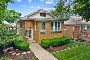 3636 N Paris Ave, Chicago, IL 60634 - Photo 2
