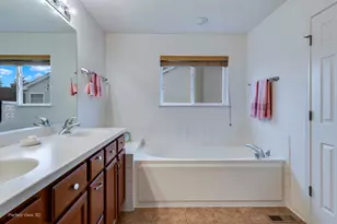 633 Versailles Dr, Bartlett, IL 60103 - Photo 14