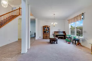 633 Versailles Dr, Bartlett, IL 60103 - Photo 2