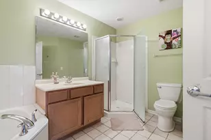 974 Kensington Dr, Northbrook, IL 60062 - Photo 14