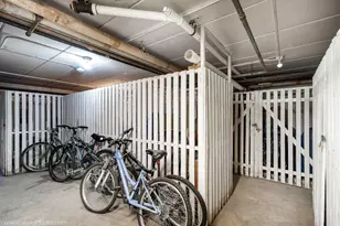 915 Graceland Ave, Des Plaines, IL 60016 - Photo 14