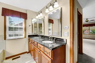 1341 E Thacker St, Schaumburg, IL 60173 - Photo 26