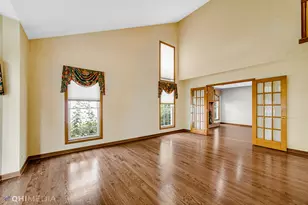 1341 E Thacker St, Schaumburg, IL 60173 - Photo 6