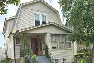 5445 N Magnet Ave, Chicago, IL 60630 - Photo 2