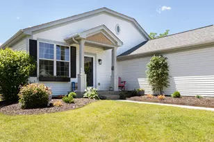 13173 Stonebridge Ln, Huntley, IL 60142 - Photo 2