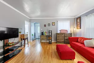 389 W 12th St, Chicago Heights, IL 60411 - Photo 6