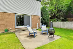4269 Terri-Lyn Ln, Northbrook, IL 60062 - Photo 36