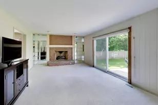 4269 Terri-Lyn Ln, Northbrook, IL 60062 - Photo 14