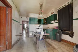3018 W 42nd St, Chicago, IL 60632 - Photo 4