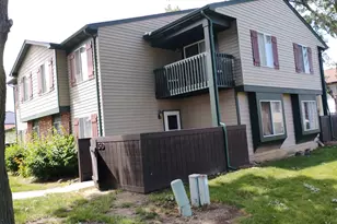 45D Fernwood Dr, Bolingbrook, IL 60440 - Photo 2