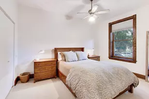 1021 N Hoyne Ave, Chicago, IL 60622 - Photo 12