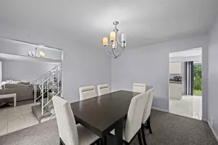 815 E Hintz Rd, Arlington Heights, IL 60004 - Photo 10