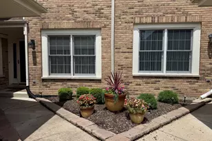 14410 Crystal Tree Dr, Orland Park, IL 60462 - Photo 2