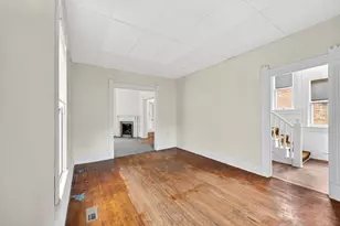 10644 S Walden Pkwy, Chicago, IL 60643 - Photo 2