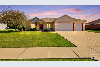 613 The Hague Road, Peotone, IL 60468 - Photo 1