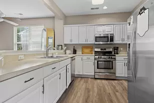 13243 Sierra Glen Rd, Huntley, IL 60142 - Photo 2