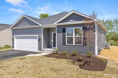 318 N Charles Street, Cortland, IL 60112 - Photo 2
