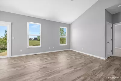 318 N Charles Street, Cortland, IL 60112 - Photo 6