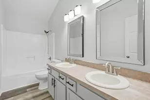 805 Thorn Creek Dr, Joliet, IL 60436 - Photo 14