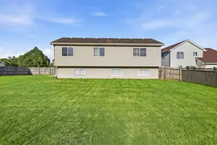 805 Thorn Creek Dr, Joliet, IL 60436 - Photo 30