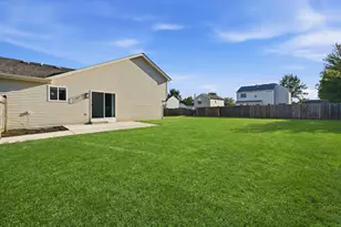 805 Thorn Creek Dr, Joliet, IL 60436 - Photo 28