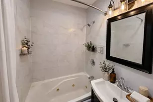 6016 N Ionia Ave, Chicago, IL 60646 - Photo 8