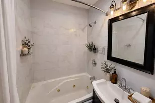 6016 N Ionia Ave, Chicago, IL 60646 - Photo 8