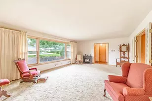 254 Wing Park Blvd, Elgin, IL 60123 - Photo 8