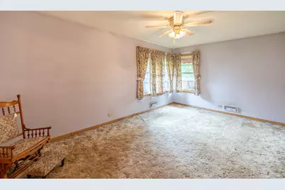 254 Wing Park Boulevard, Elgin, IL 60123 - Photo 20
