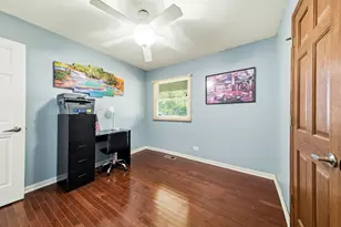 706 Hillside Dr, Streamwood, IL 60107 - Photo 14