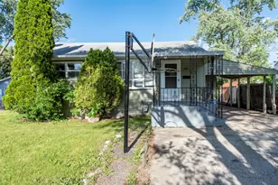 2809 N Elmwood Ave, Waukegan, IL 60087 - Photo 2