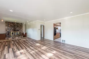 2809 N Elmwood Ave, Waukegan, IL 60087 - Photo 4