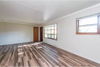 2809 N Elmwood Avenue, Waukegan, IL 60087 - Photo 6