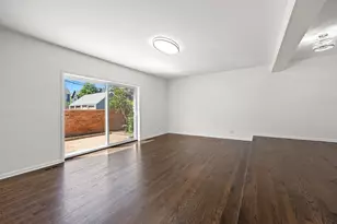 1615 W Greenleaf Ave, Chicago, IL 60626 - Photo 6